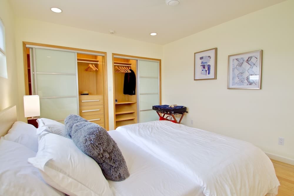 Modern Contemporary Venice Getaway