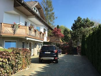 Rudi Hiti Guest House