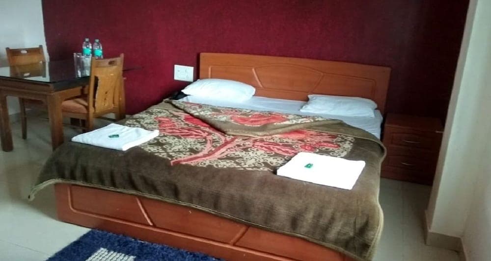 Le Pearl Girija Resorts