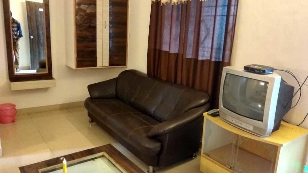 Le Pearl Girija Resorts