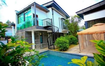 Moon River Villa No 10