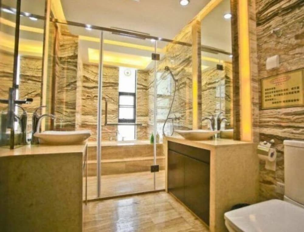 Moon River Yard Villa