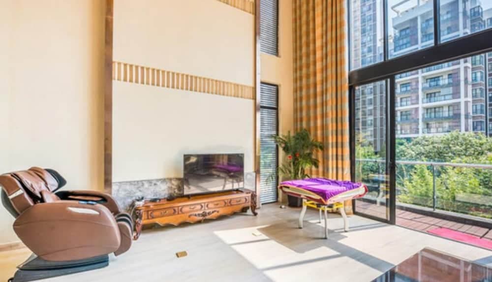 Moon River Sunshine Villa