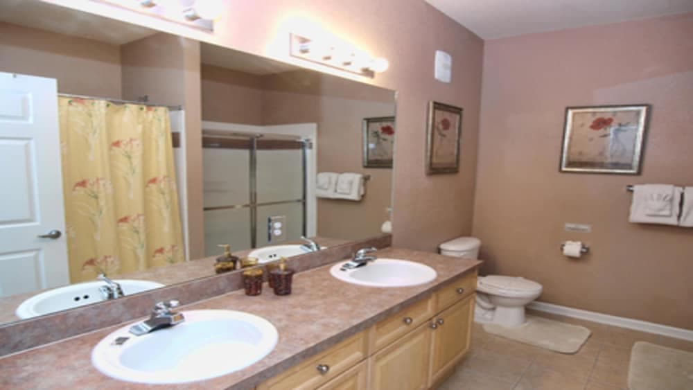 Tr813 - Terrace Ridge - 2 Bed 2 Baths Condo