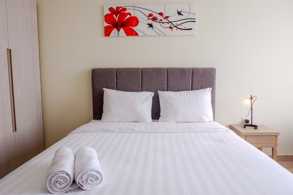 New Furnished Studio Menteng Park Apartment