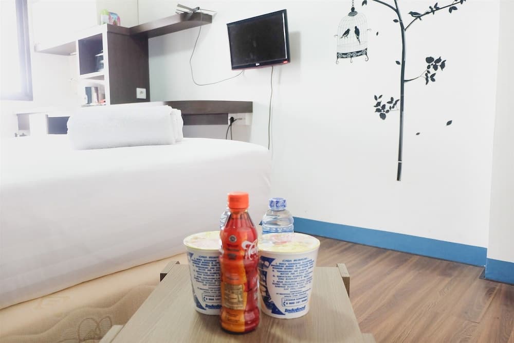 Artistic Studio Room Kebagusan City Apartement