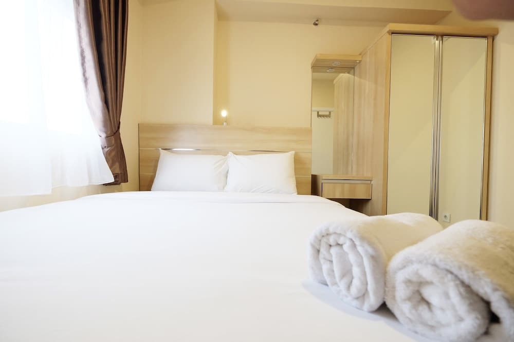 Clean And Tidy Green Pramuka Apartement