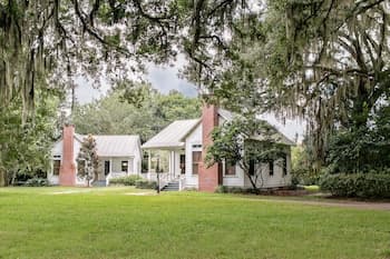 Ball House and Cottages