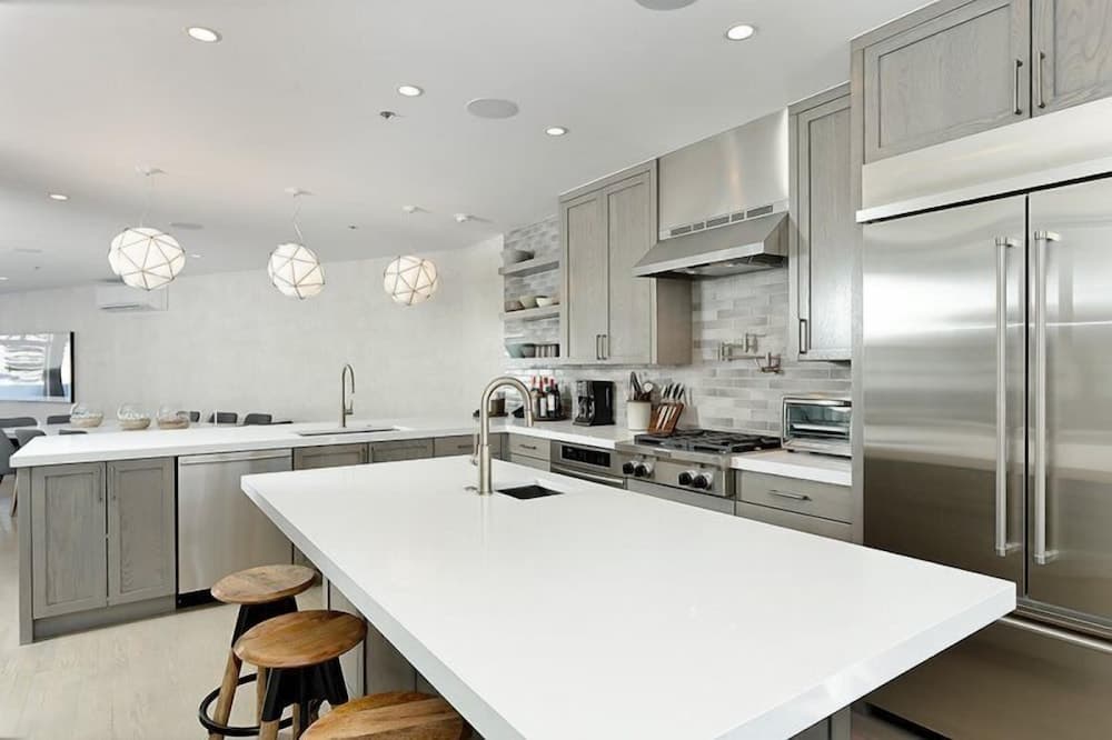 Snowmass Deerbrook 99B3