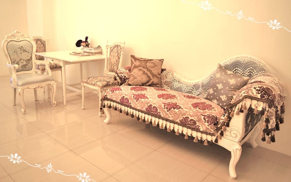 Forest Deer Black Tea Homestay