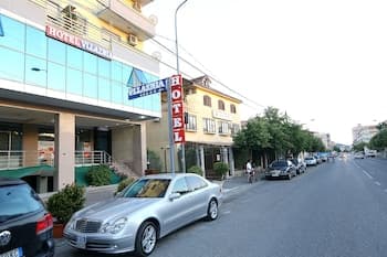 Vllaznia Hotel