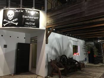 JackTavern HoStel