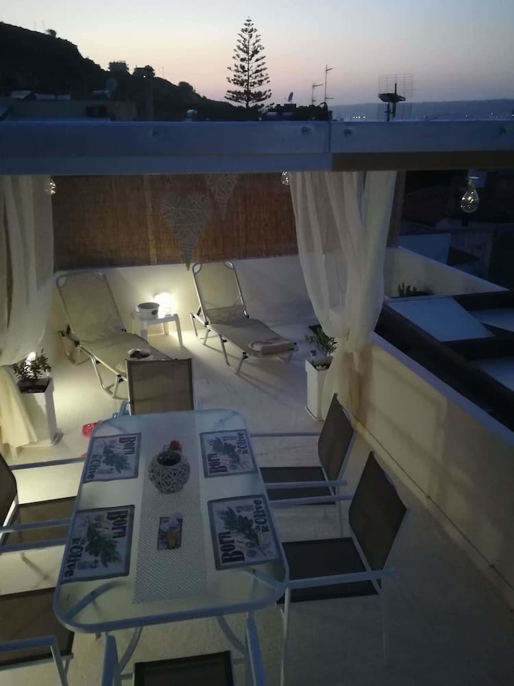 Kalyves Sea View Maisonette