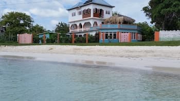 Richie's on the beach