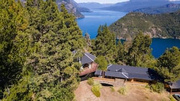 Arrayan Lake View Mountain Lodge & Casa De Te Arrayan