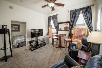 Bozeman - Smart and Sassy