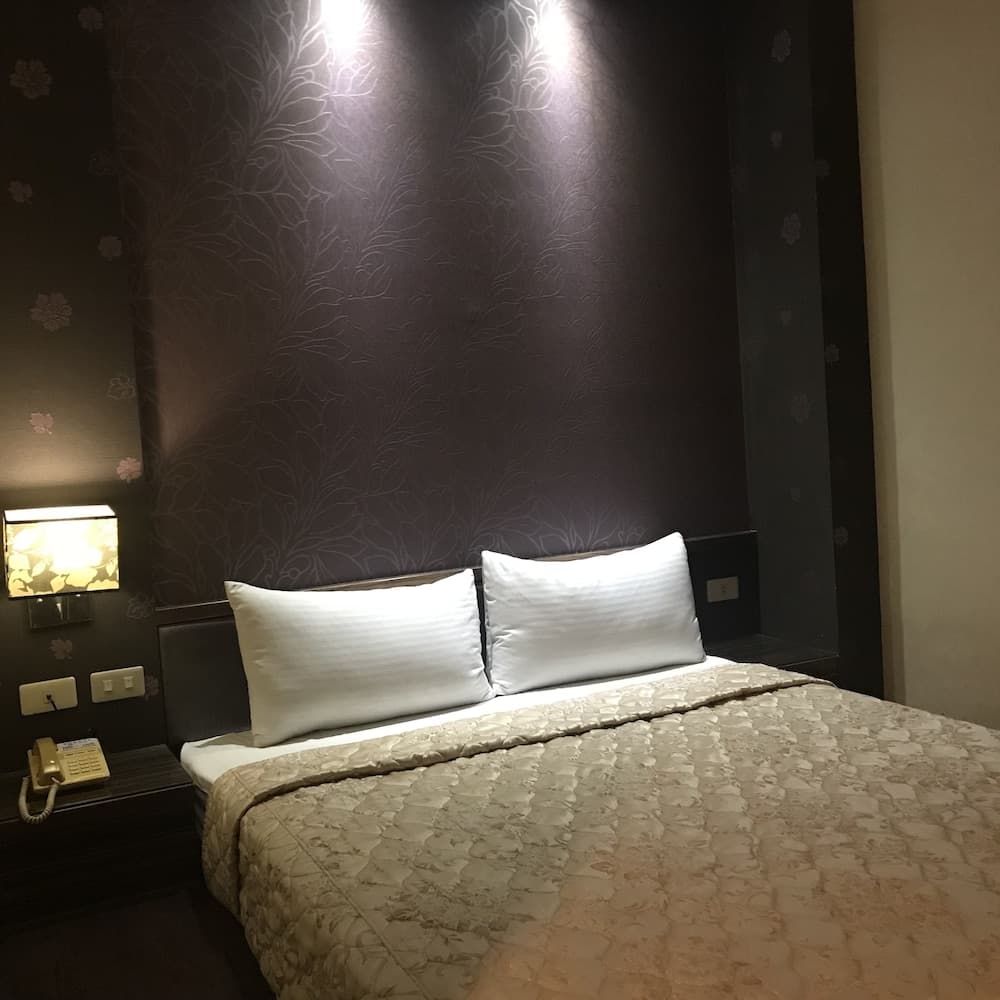 Baseball exquisite hotel