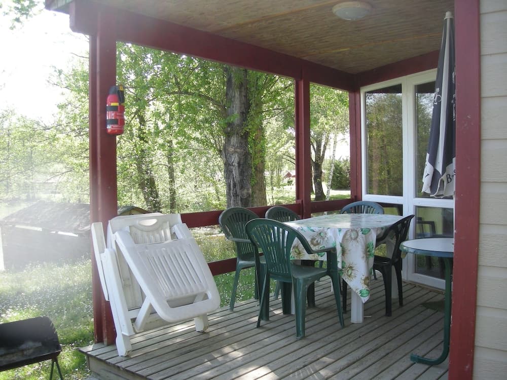 Camping Les Lacs de Courtes - Gîtes