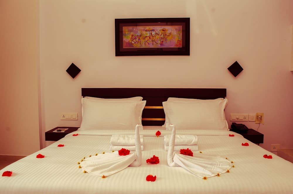 Leela Backwaters Inn