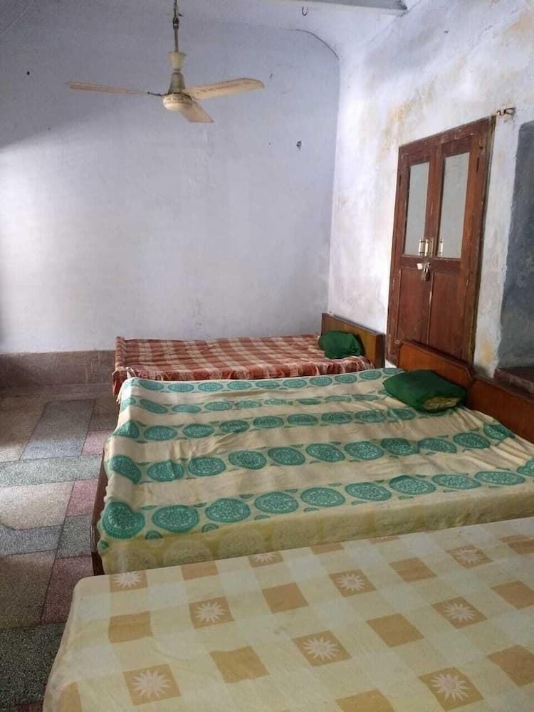 Bhajan Ashram Rishikesh