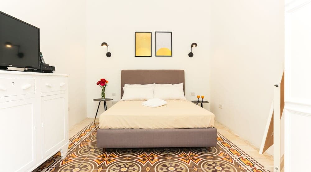 House of Pomegranates