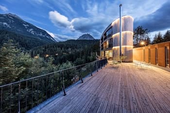 Hotel Arnica Scuol - Adults only