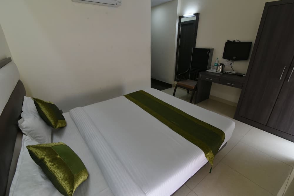 Anand Niketan By Bonjour - On The Ganges