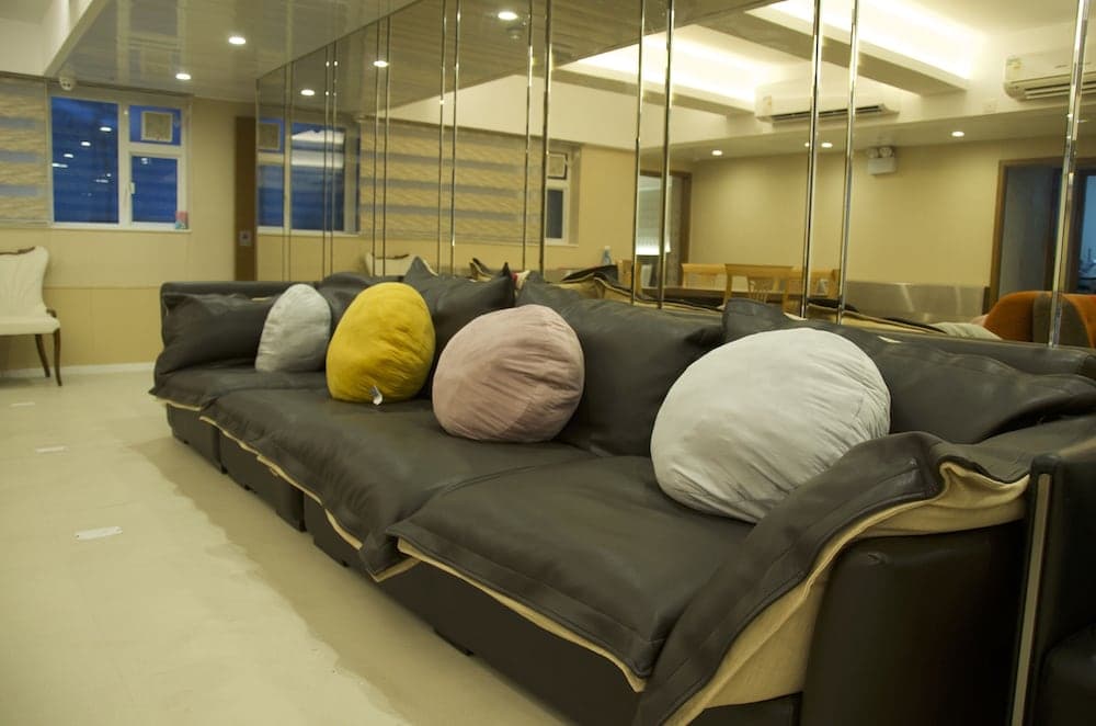 Whole Sunshine International Guest House