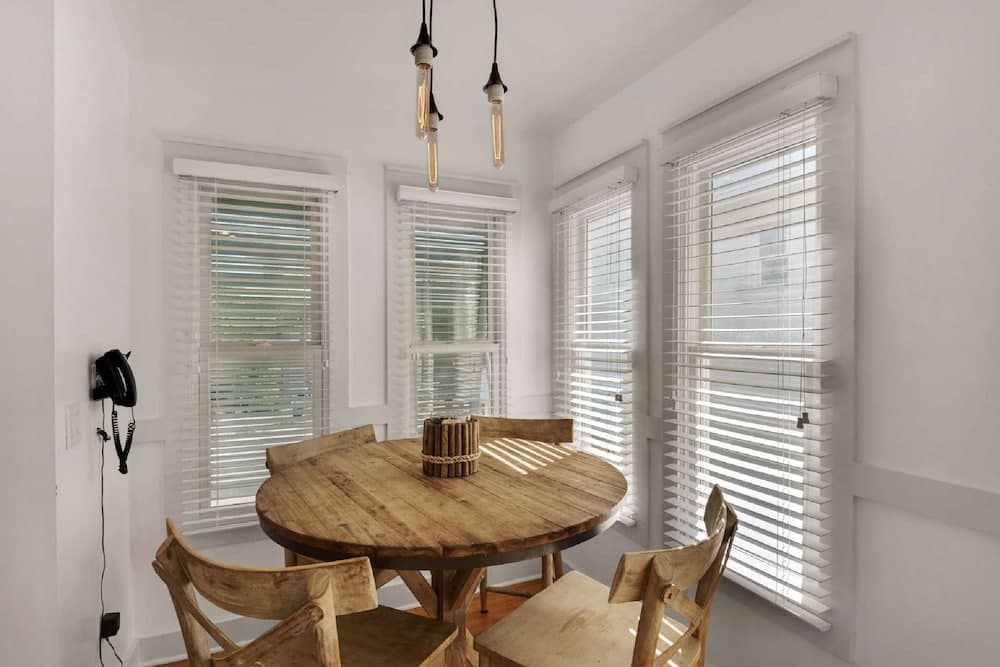 Love Shack 2 Bedroom Apartment