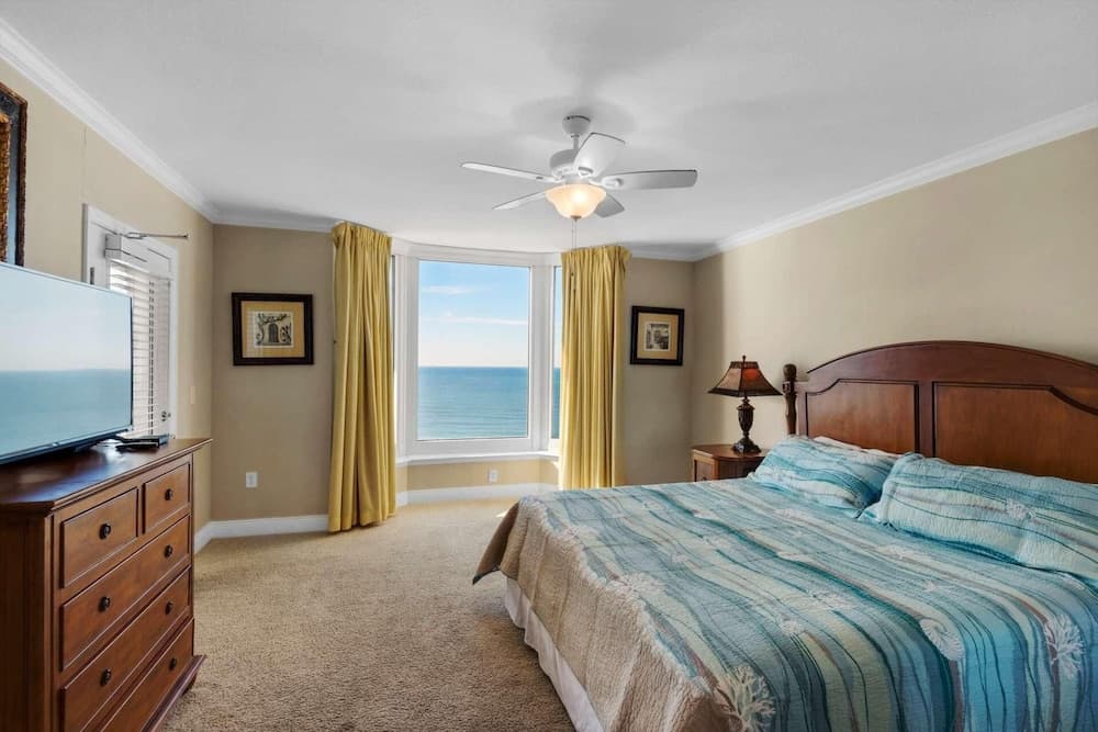 Emerald Beach Resort 2 Bedroom Apartment