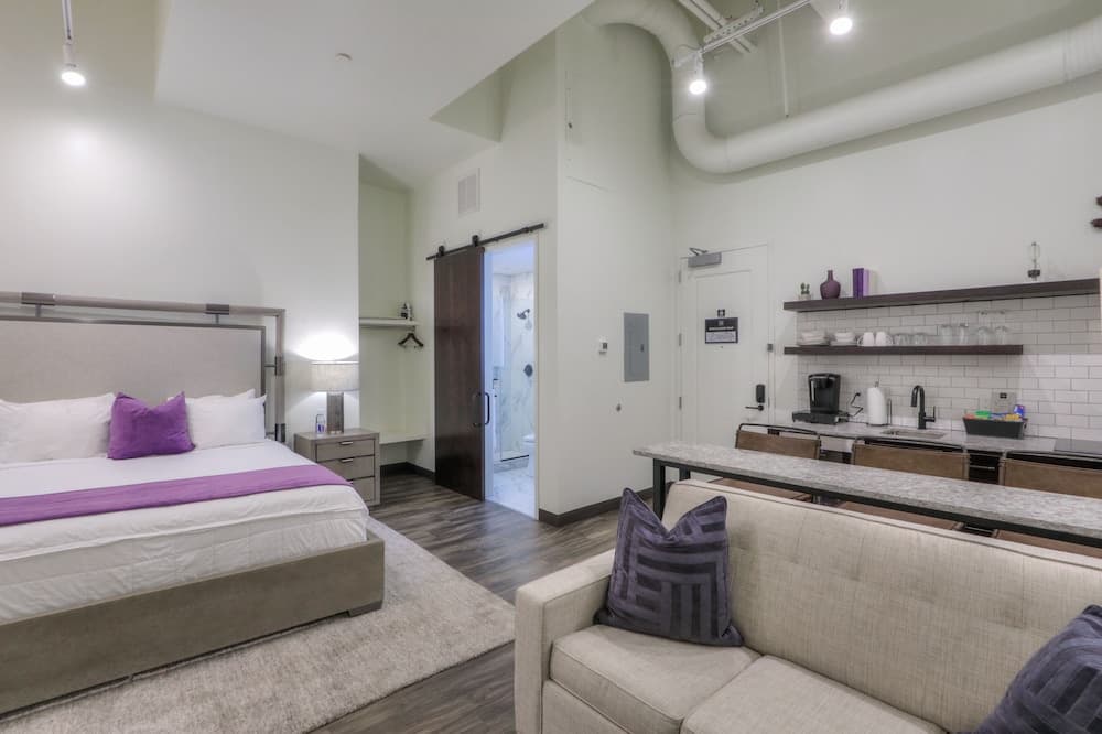 Studio 154 Luxury Hotel