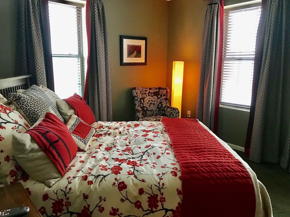 Ophelias Restaurant & Inn