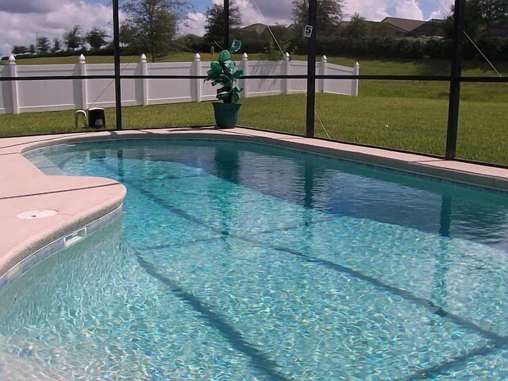 Ov1186 - Legacy Park - 5 Bed 4.5 Baths Villa