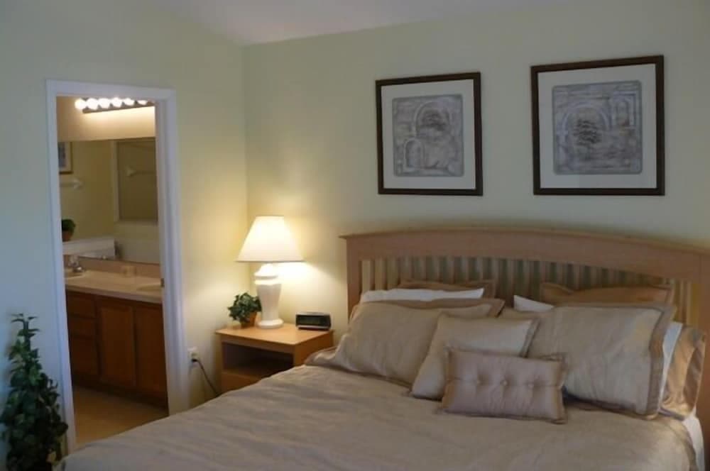 Ov3874 - Four Corners - 4 Bed 3 Baths Townhome