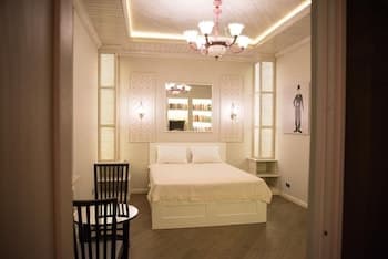 Art Hotel & Hostel Vorota solnca