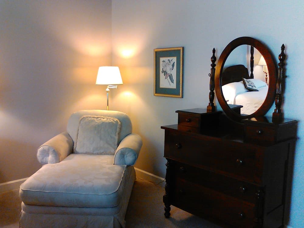 Garden Inn Bed & Breakfast at Bee Rock