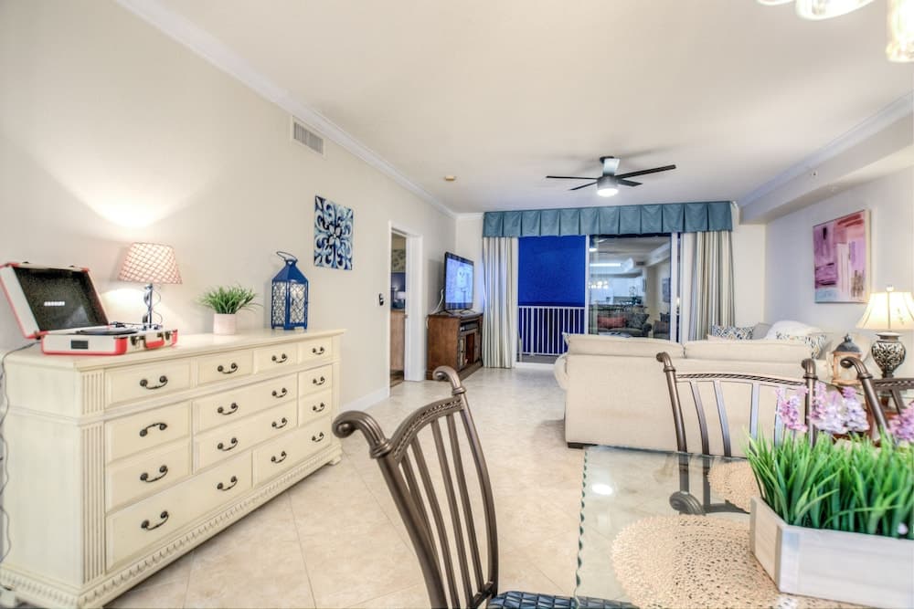 Tidewater Beach Condos by Aneliya's Rentals