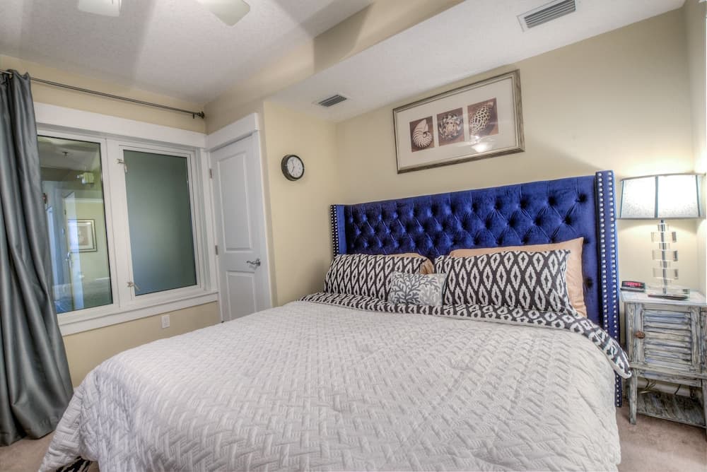 Grand Panama by Aneliya's Rentals