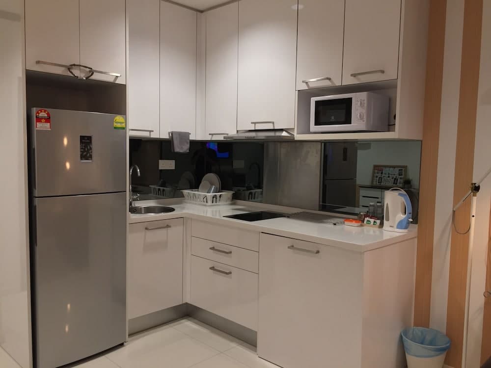 Mercu Summer Suites Freluxe Homestay