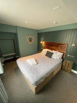 The Golden Lion Hotel