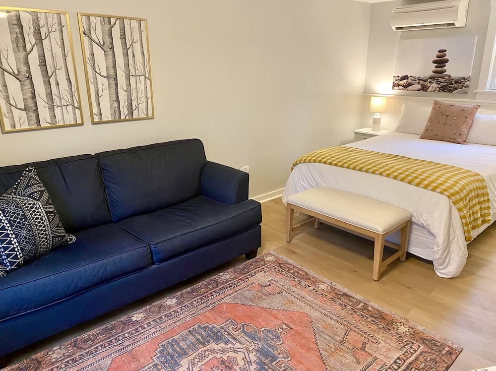 Hanscom's Motel and Cottages