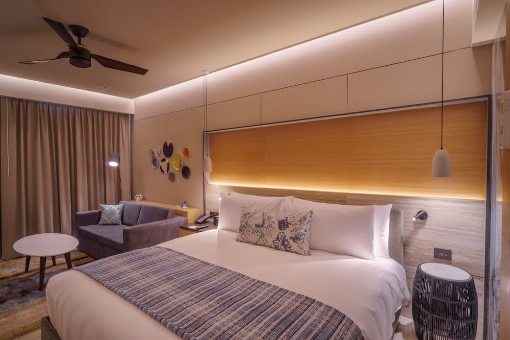 Renaissance Cancun Resort & Marina