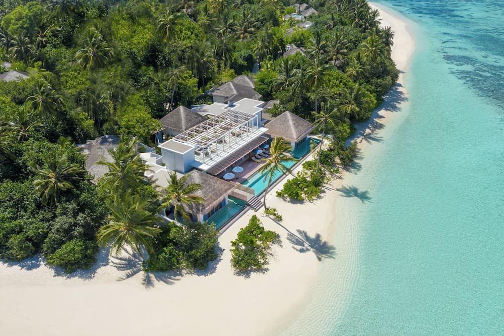 The Halcyon Private Isles Maldives, Autograph Collection