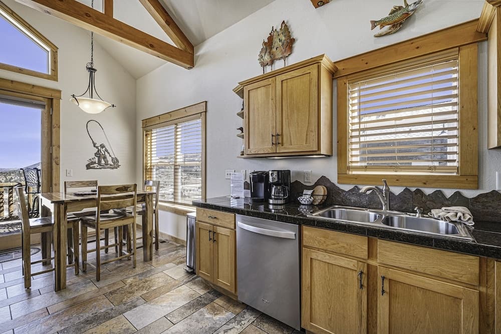 Mount Neota 33 2 Bedroom Condo by Redawning