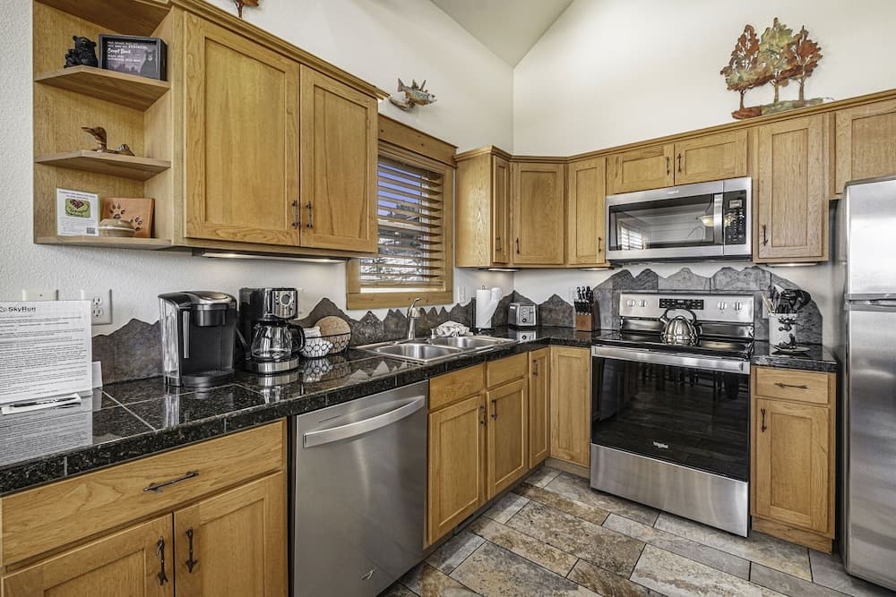 Mount Neota 33 2 Bedroom Condo by Redawning