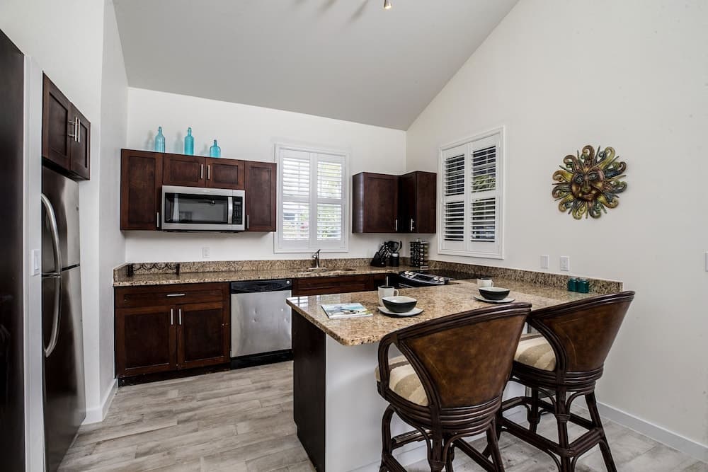 Villas of Elephant Walk, TCI