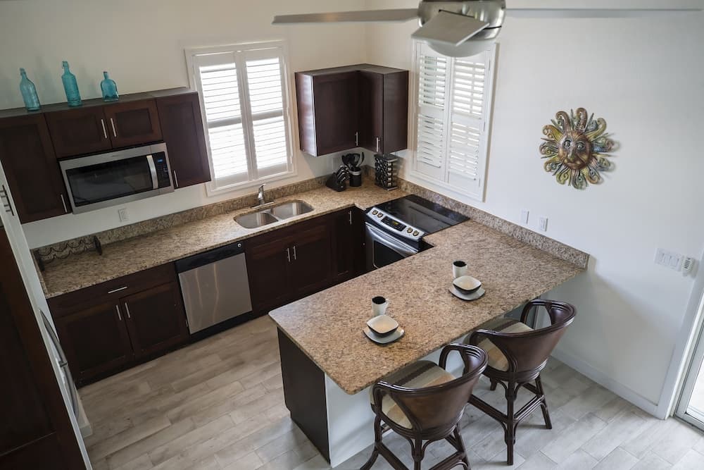 Villas of Elephant Walk, TCI