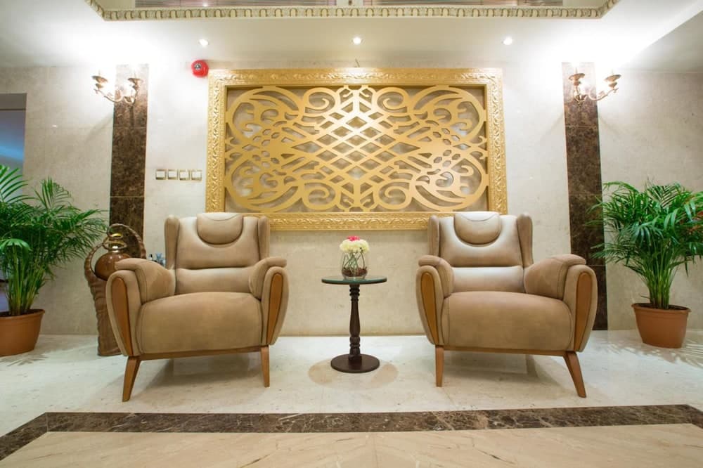 Al Fouz Luxury Hotel Suites