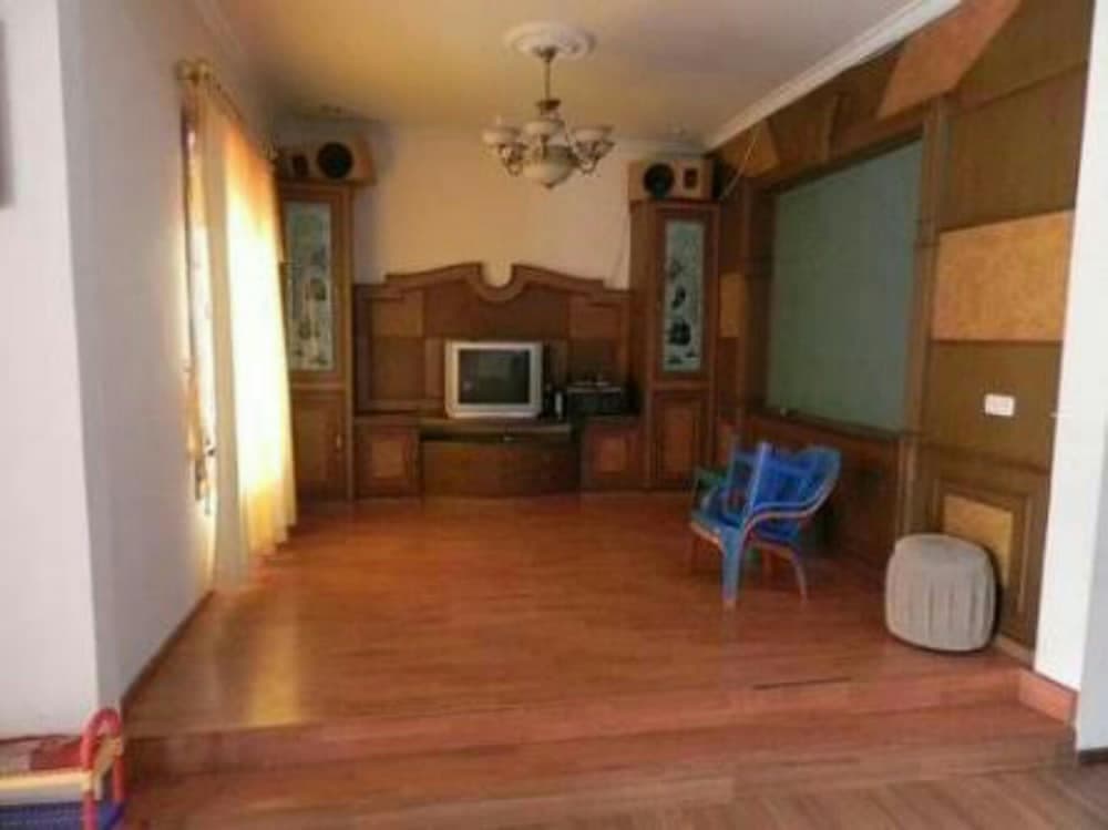 Sunroom Villa Bukit Mas