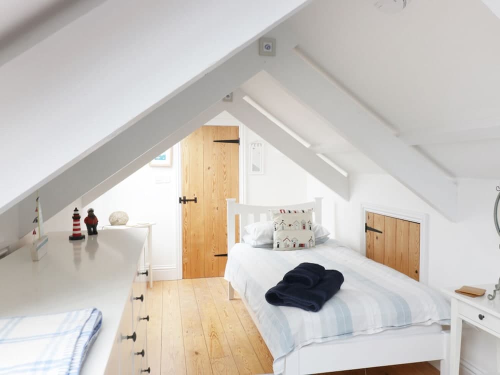 4 Coastguard Cottages